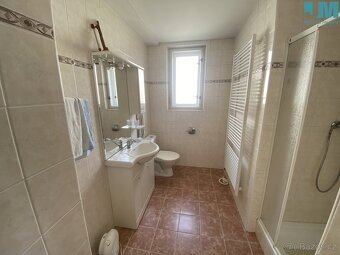 Prodej rodinné domu 172 m2, zahrada 1037 m2 - Tábor - Měšice - 10