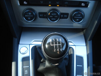 Volkswagen Passat 1.6 TDi NAVI AKT. TEMPOMAT - 10