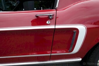 Ford Mustang - 10