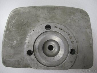 JAWA 250/623 UŘ Bizon - nová hlava (pravá) - 10