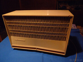 Radio sokol, popelník z hutního skla, dráťák Tesla, majak - 10