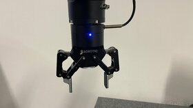 Kolaborativní robot - KR810 - 10