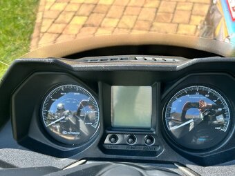 Kymco X-Town 125i - 10
