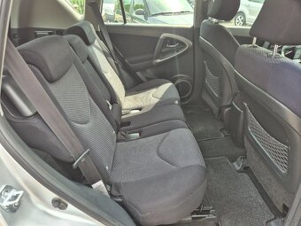 Toyota RAV4,2.2D-4D,100KW,4x4,NEMÁ DPF,BEZ KOROZE,R.V.2007 - 10