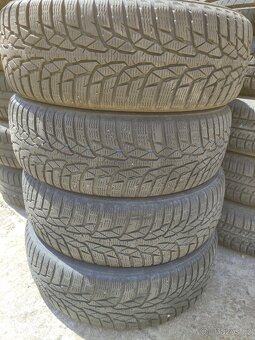 Pneu Nokia 185/65 R15 - 10