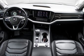 Volkswagen Touareg 3.0 V6 TDI Elegance 4Motion Tiptronic - 10