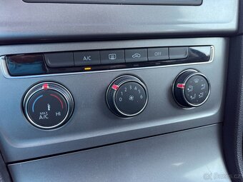 VW Golf 1,2 TSi P+Z Senzory, Klima - 10