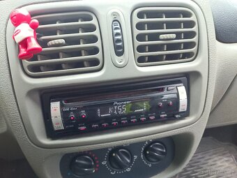 Renault Thalia 1.2 55kw 2006 SERVO - 10