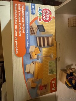 Domeček pro panenky s příslušenstvím - 10