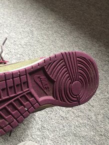 Kotnikové boty zn.Nike Dunk vel.36,5 - 10