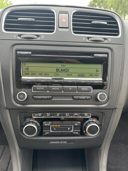 Volkswagen Golf VI 1,4TSi 90KW PARKOVACÍ SENZORY - 10