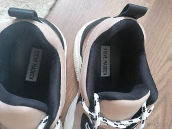Nové dámské /dívčí boty Steve Madden - 10