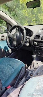 Peugeot 206 - 10