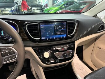 Chrysler Pacifica 3,6 V6 AWD LIMITED TV 360 - 10