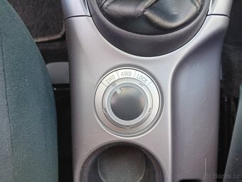 Mitsubishi Outlander, 2.2 DI-D 4x4 115Kw 7míst - 10