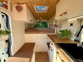 Obytná dodávka Ford Transit r. v. 2018, odpočet DPH - 10