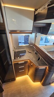 2021 5míst Fiat Ducato 2,3 iveco Laika VIP TOP OBYTNE AUTO - 10