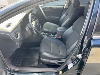 Toyota Auris 1.8 VVT-i HYBRID 1.MAJITEL KAMERA VYHŘ.SEDADLA - 10