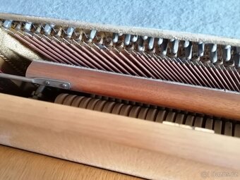 Piano Petrof - 10