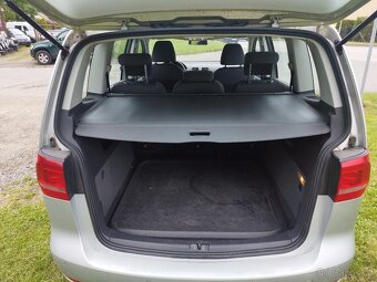 Volkswagen Touran 1.6 TDi - 10