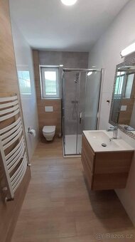 RD bungalov se 3 byty a garáží - 10