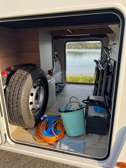 Pilote P746GJ, solár, soběstačnost, perfektní stav - 10