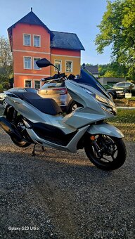 HONDA PCX 125 - 10