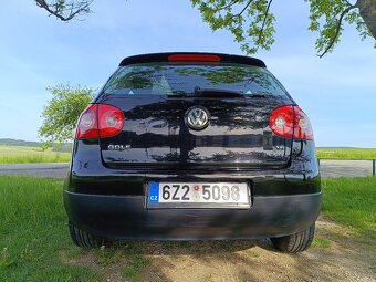 VW Golf 5 - 10