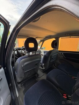 Citroen Xsara Picasso 1.8 16V - 10