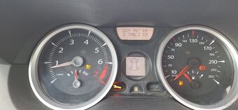 Renaul Mégane II 1.6 16V - 10
