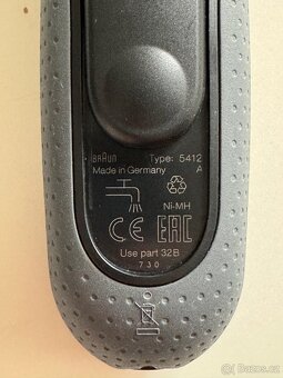 Holící strojek Braun 3050cc série 3 - 10