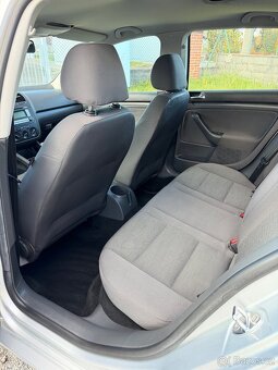 Volkswagen Golf, 1.4 16V 59 kW A/C ČR 1.MAJ - 10