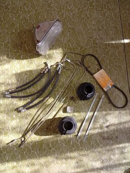 Prodám na Škoda 120 nové a použité náhradní díly. - 10