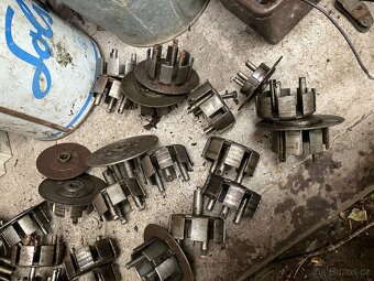 spojkové unašeče jawa a čz - 10