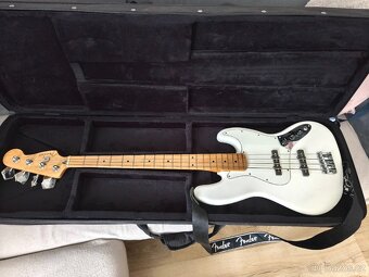 Fender baskytara - 10