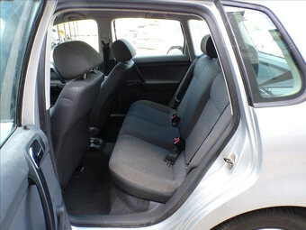 Volkswagen Polo 1,2 i BASIS-Hned odjíždíte - 10
