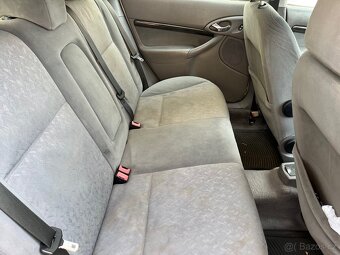 Ford Focus Ghia 1.8tdci 66kw - 10