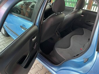Citroen C3 1 majitel koupeno v ČR 1.1i 79 tis. km - 10