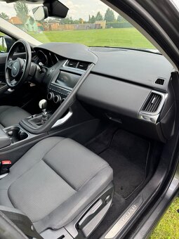 JAGUAR E-PACE 2.0D Bussines edit. - 10