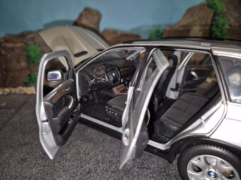 Prodám model 1:18 BMW X5 KYOSHO - 10