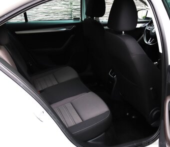 ŠKODA OCTAVIA 3 - AUTA na splátky BEZ příjmů a registrů - 10