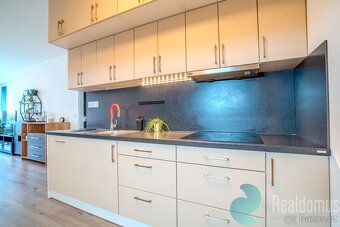 Prodej bytu 2+kk, Praha 3, Strašnice, Zvěřinova - 10