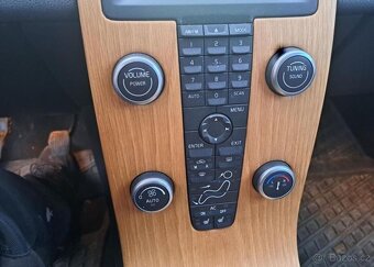 Volvo S40 1,6 D Momentum nafta manuál 80 kw - 10