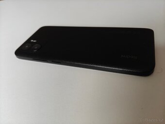 Xiaomi Redmi A2 2 GB / 32 GBú GPS - 10