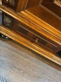 Monumentální skříň (141014) - 10