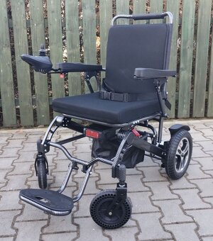 Skládací elektrický invalidní vozík. - 10