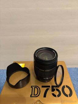 SLEVA Nikon D750 + Sigma 24-70 mm + Tamron AF 28-300 mm - 10