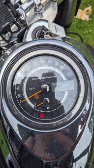 TRIUMPH Rocket III Touring - 10