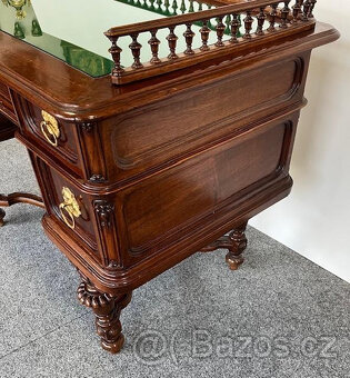 Dámský psací stůl okolo roku 1880. - 10