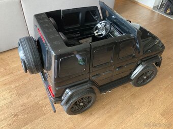 Elektrické autíčko Mercedes-Benz G63 AMG 4x4 - 10